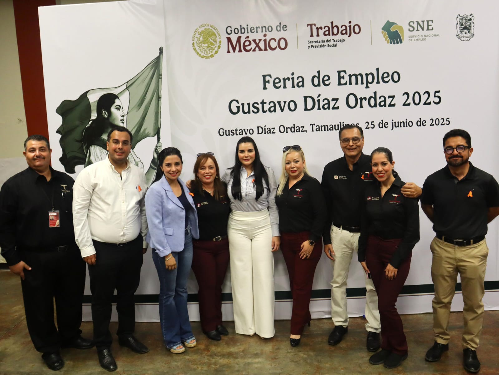 1 EMPLEO