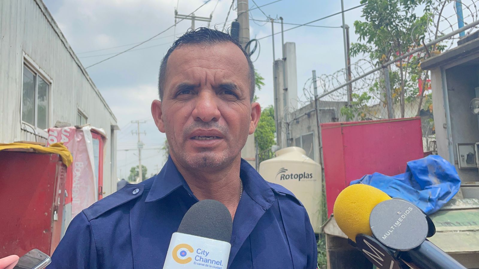 2 DETENIDO