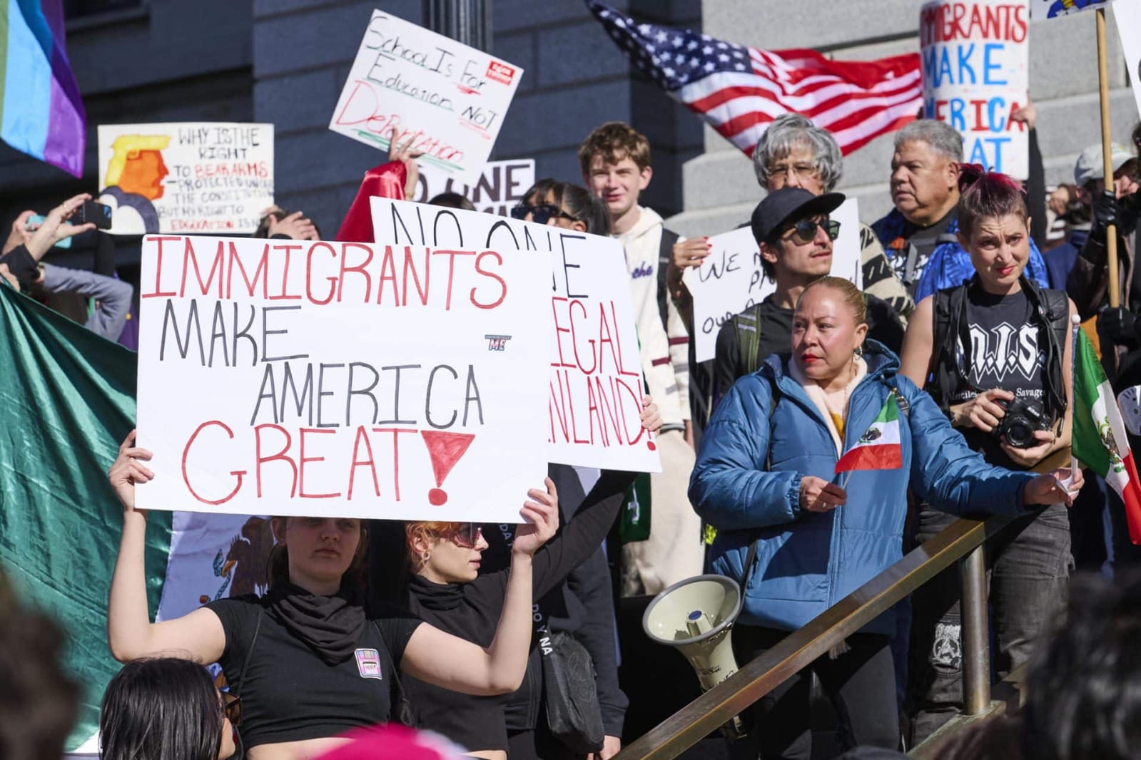 3 MIGRANTES