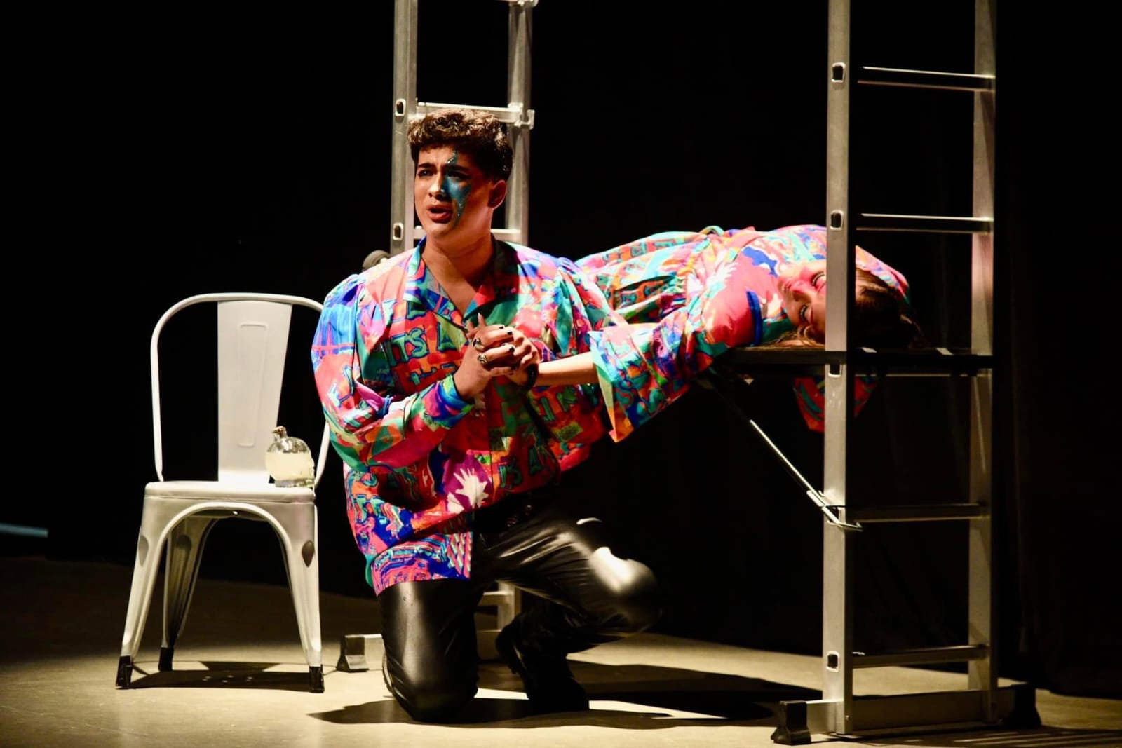3 TEATRO