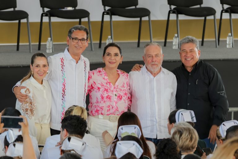 1 MONICA VILLARREAL