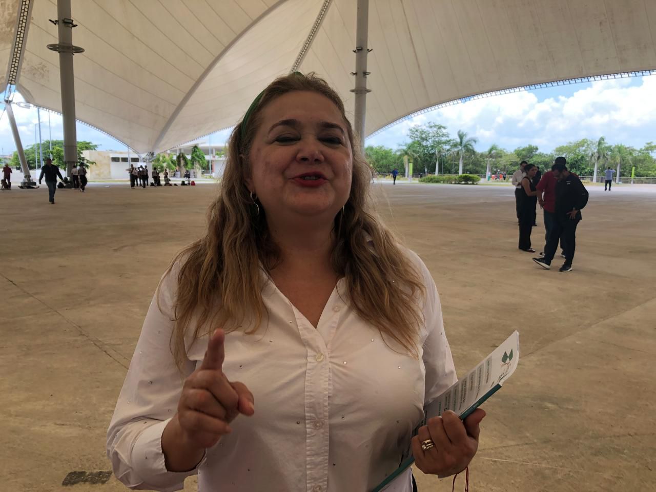 2 EMPLEOS