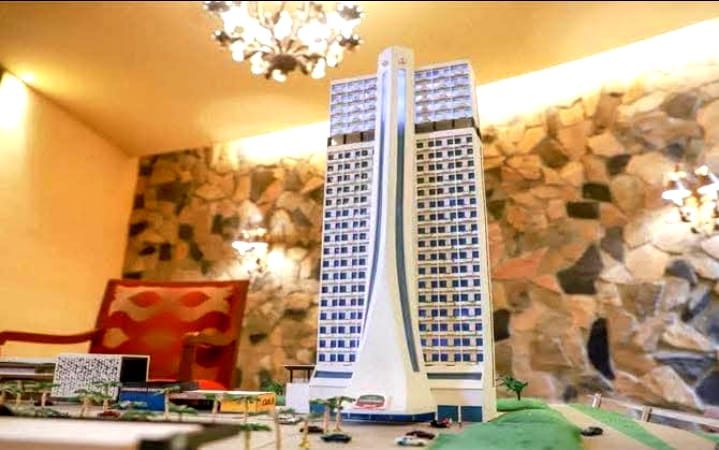 2 HOTEL
