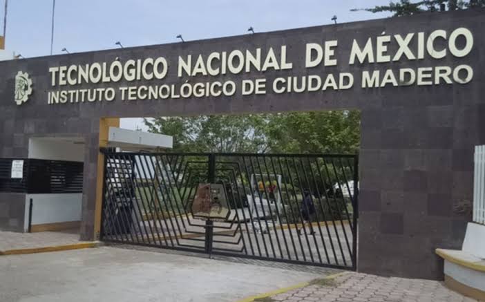 3 ALUMNOS