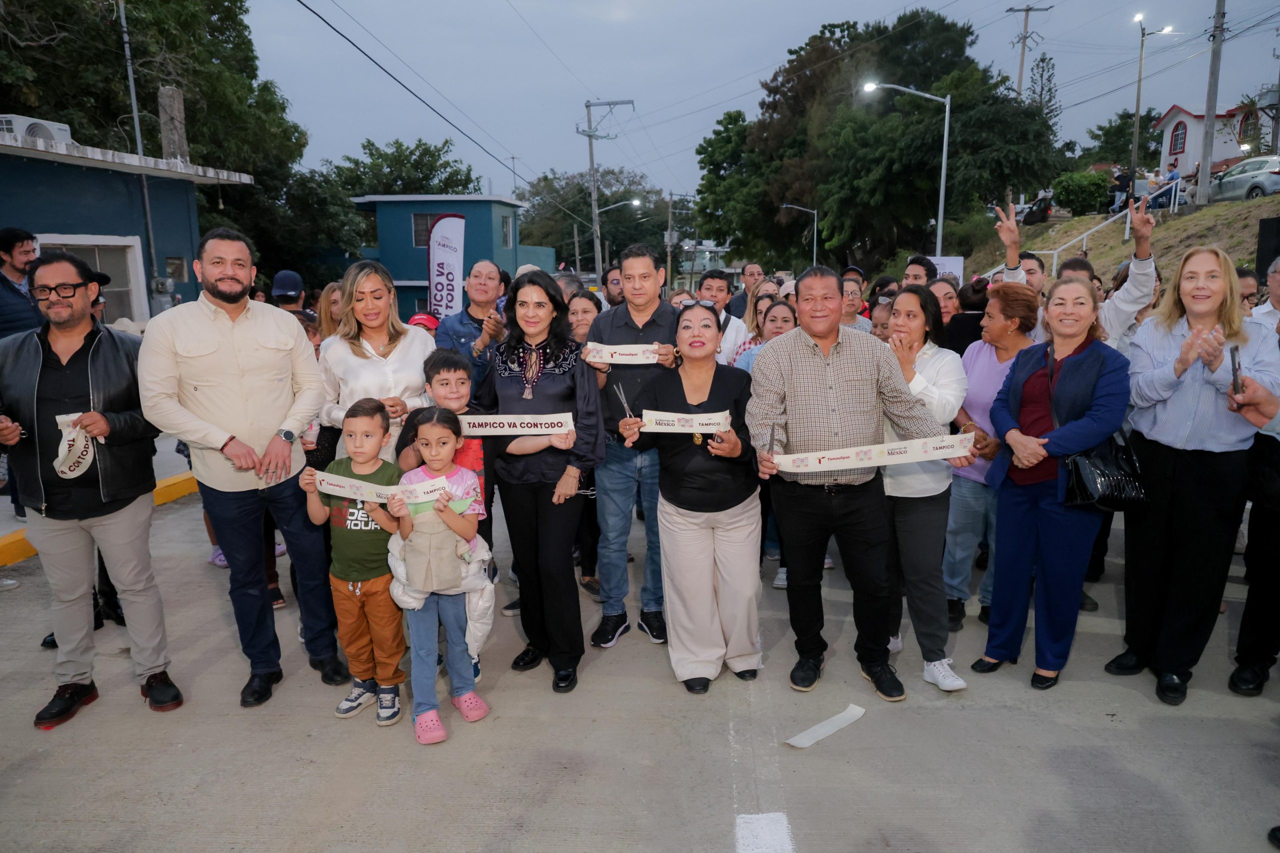 1 HABITANTES