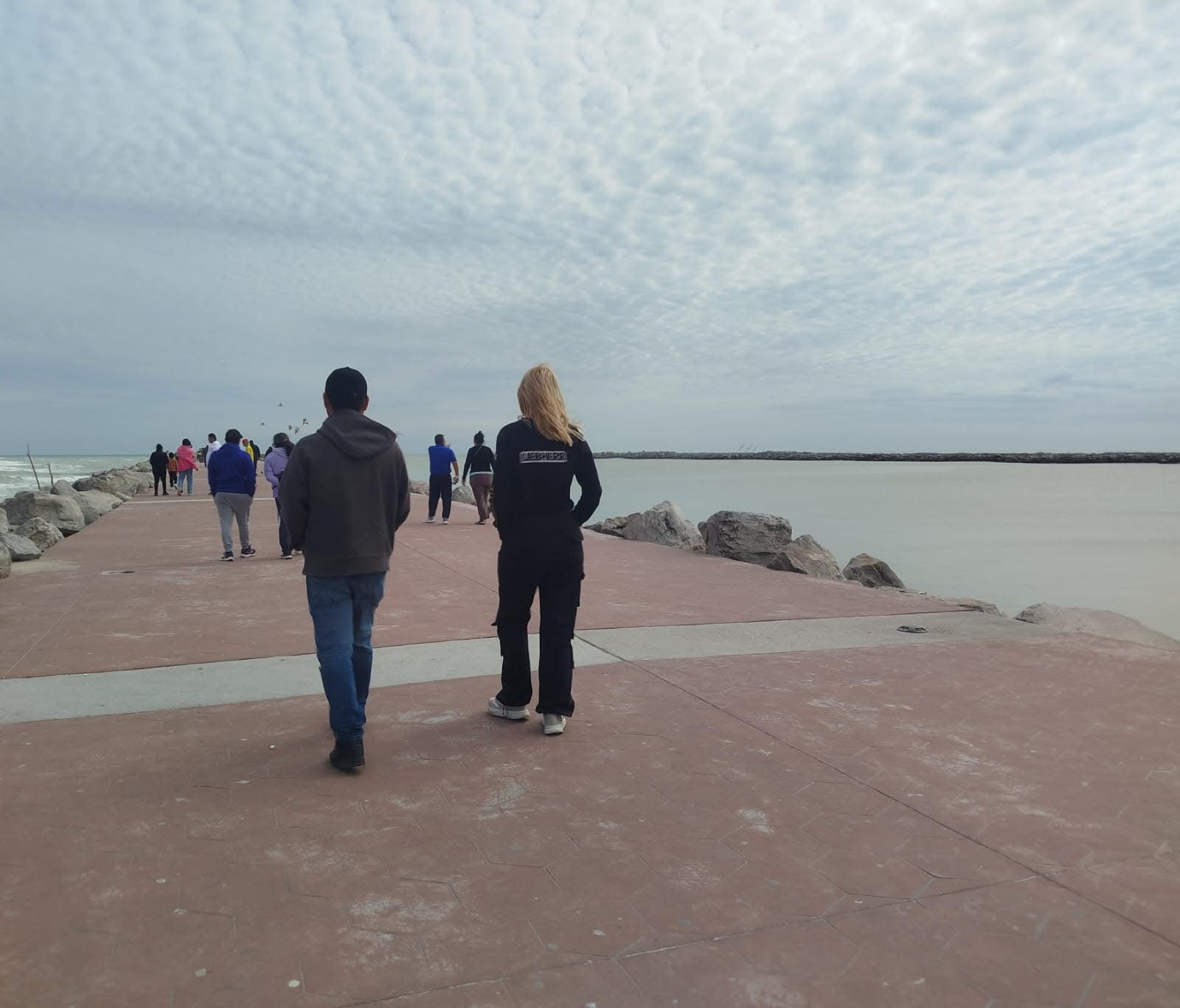 2 PASEANTES
