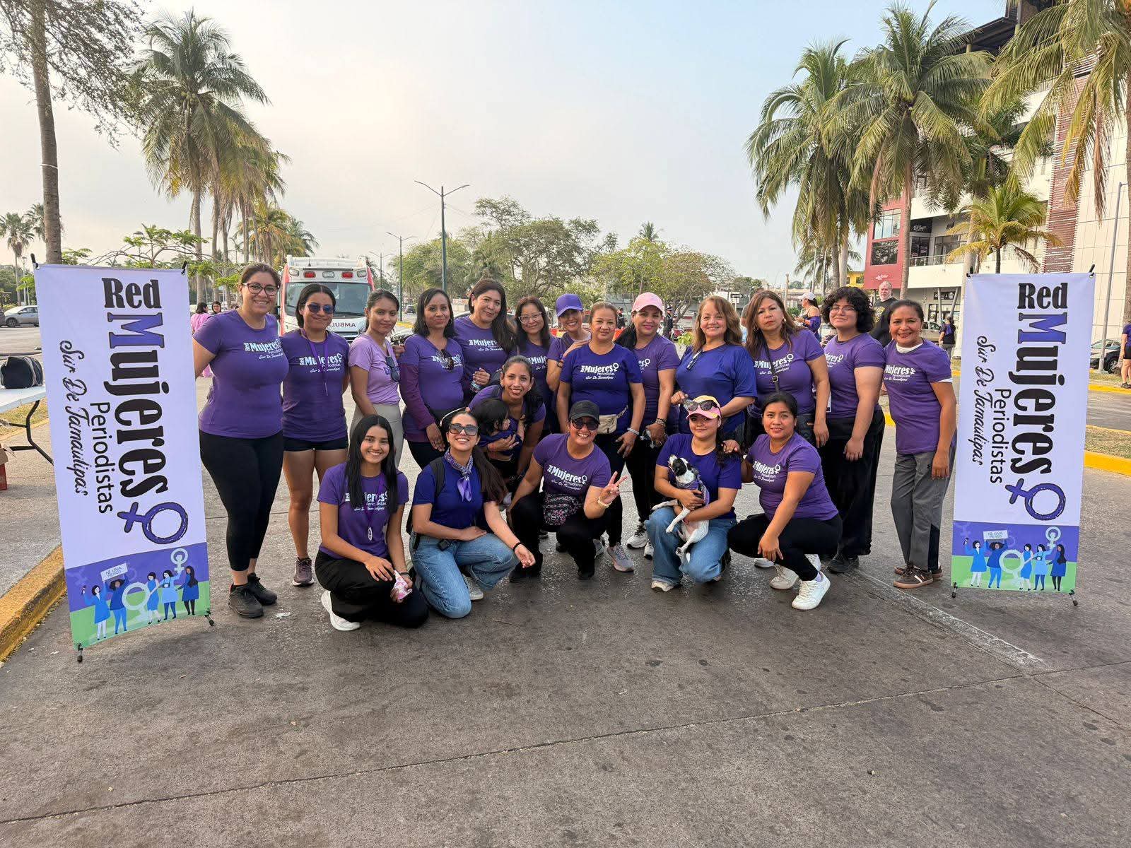 1 MUJERES