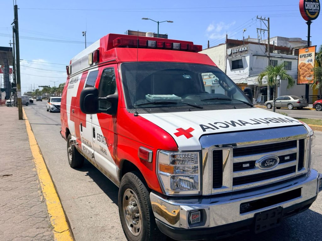 3 AMBULANCIAS