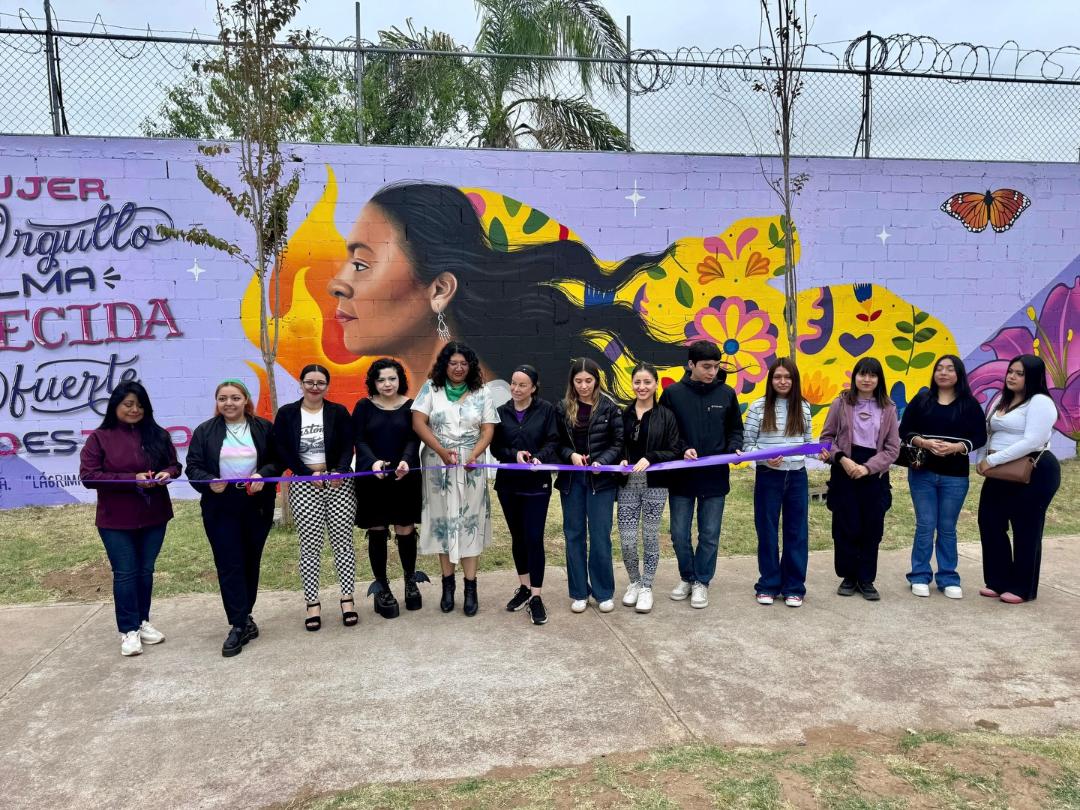 3 MURAL