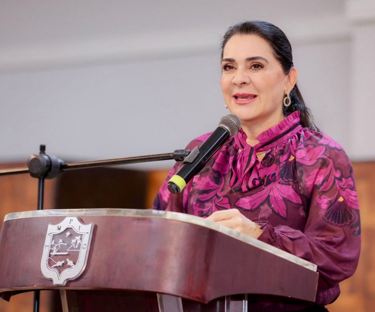 1 MONICA LA BUENA FOTO