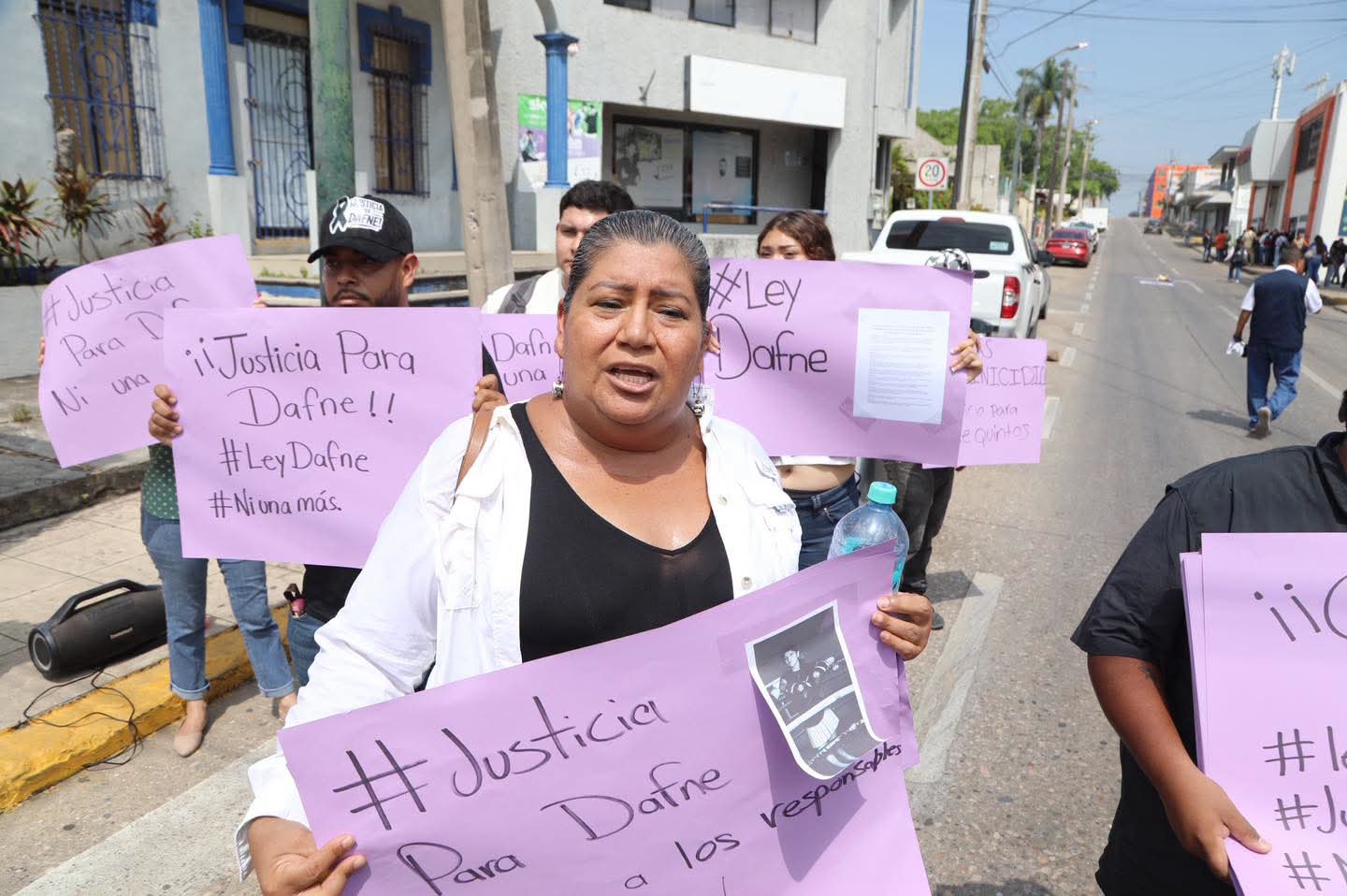1 PROTESTAS