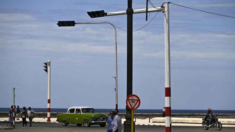 Corte Cuba