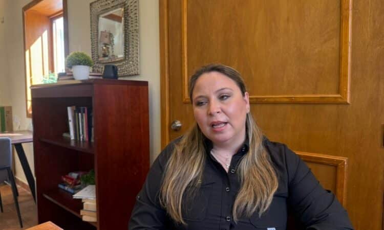 GLORIA-GARZA