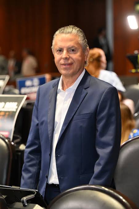 1 CHUCHO NADER