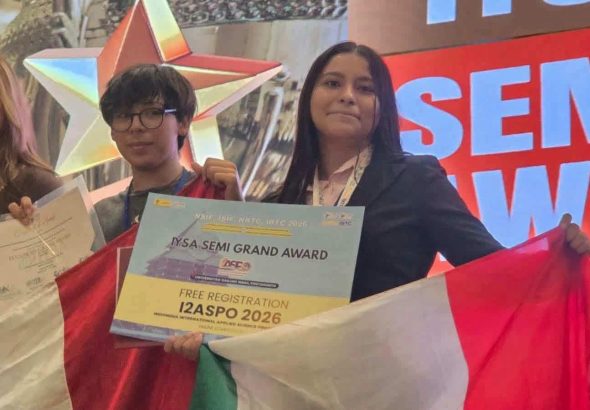 1 CAMPEONA