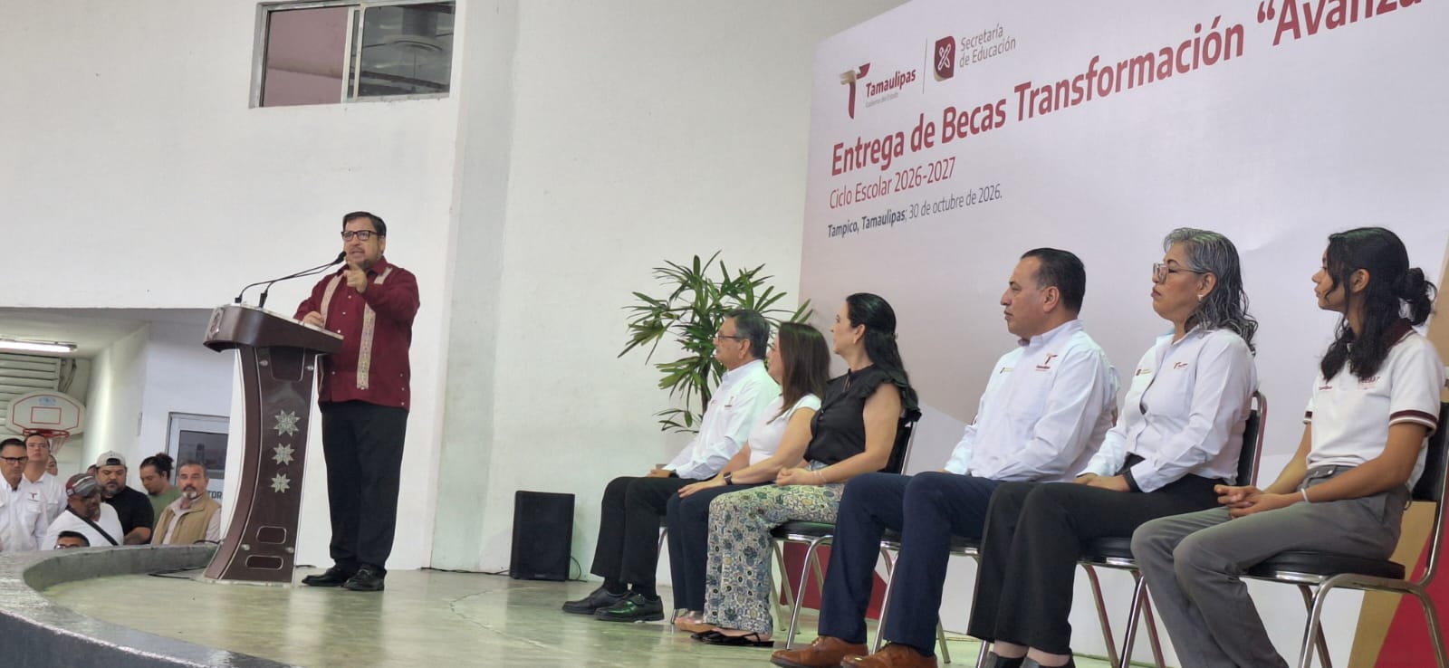 1 ESCUELAS