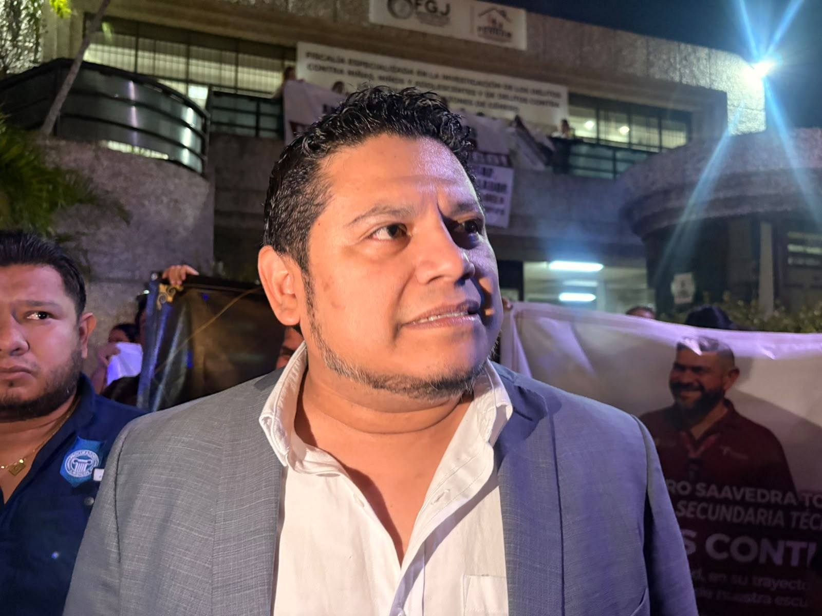 2 DIRECTOR